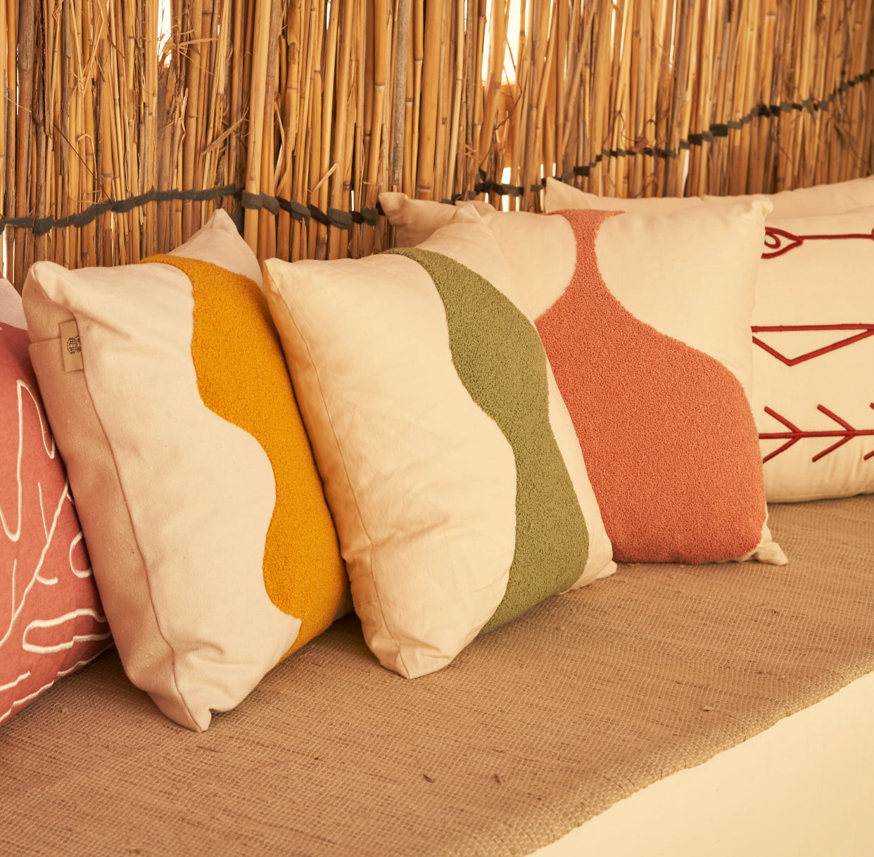 Dixie - Tufted Cushion