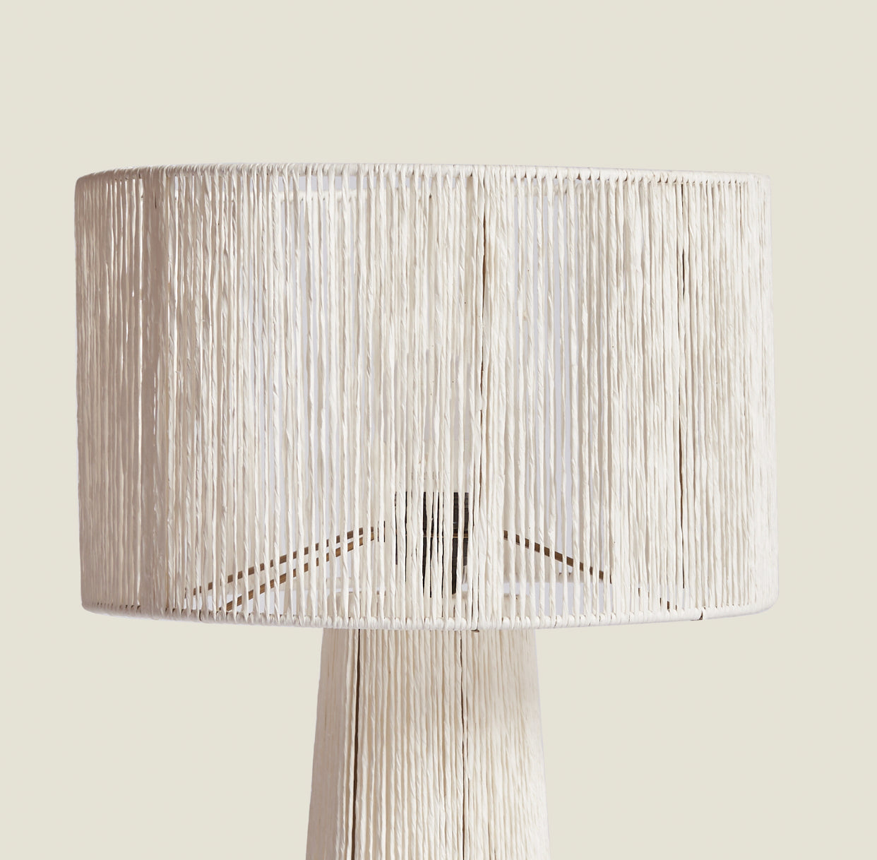 Attola in White - Table Lamp